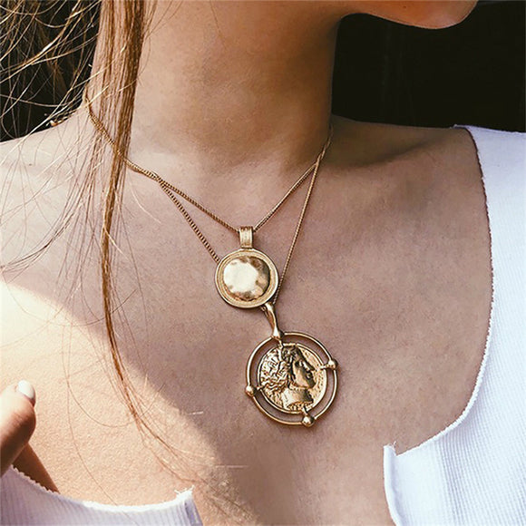 Vintage Round Portrait Pendant Necklace Women Jewelry Personalise Double-layered Choker Statement Necklace Gold Chain Necklaces